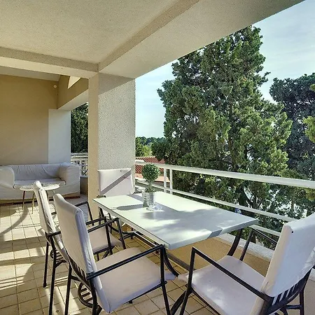 Apartment Valdefora *